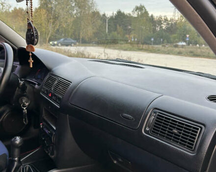 Фольксваген Гольф 2000 в Вараш (Кузнецовск) на Automoto.ua Синий Фольксваген Гольф, объемом двигателя 1.9 л и пробегом 326 тыс. км за 4800 $, фото 14 на Automoto.ua