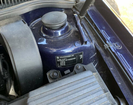 Фольксваген Гольф 2000 в Хмельницком на Automoto.ua Синий Фольксваген Гольф, объемом двигателя 1.6 л и пробегом 100 тыс. км за 5500 $, фото 17 на Automoto.ua