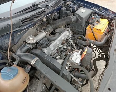 Синий Фольксваген Гольф, объемом двигателя 1.9 л и пробегом 230 тыс. км за 1799 $, фото 8 на Automoto.ua