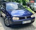 Синий Фольксваген Гольф, объемом двигателя 1.39 л и пробегом 280 тыс. км за 2750 $, фото 8 на Automoto.ua