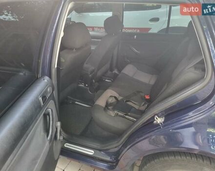 Синий Фольксваген Гольф, объемом двигателя 1.6 л и пробегом 302 тыс. км за 3900 $, фото 2 на Automoto.ua