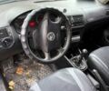 Синий Фольксваген Гольф, объемом двигателя 1.4 л и пробегом 325 тыс. км за 3800 $, фото 6 на Automoto.ua