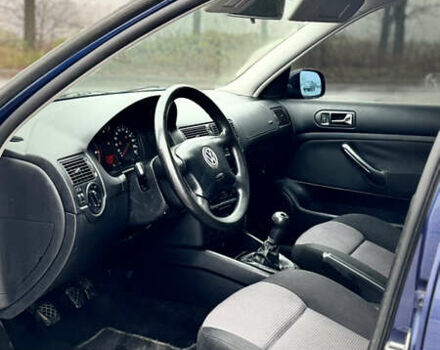 Синий Фольксваген Гольф, объемом двигателя 1.39 л и пробегом 200 тыс. км за 3699 $, фото 8 на Automoto.ua
