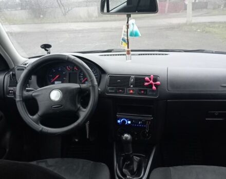 Синий Фольксваген Гольф, объемом двигателя 1.9 л и пробегом 338 тыс. км за 2100 $, фото 6 на Automoto.ua