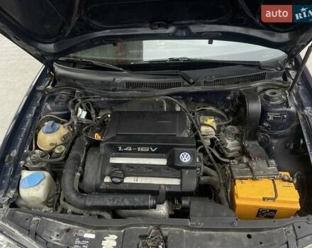 Синий Фольксваген Гольф, объемом двигателя 1.4 л и пробегом 270 тыс. км за 4000 $, фото 6 на Automoto.ua