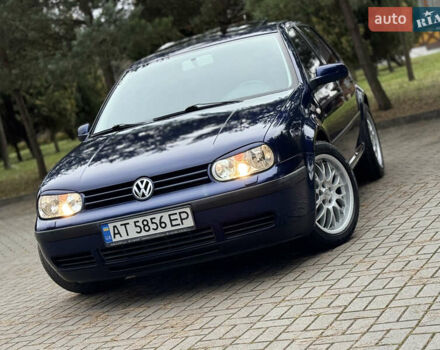 Синий Фольксваген Гольф, объемом двигателя 1.6 л и пробегом 248 тыс. км за 3599 $, фото 1 на Automoto.ua