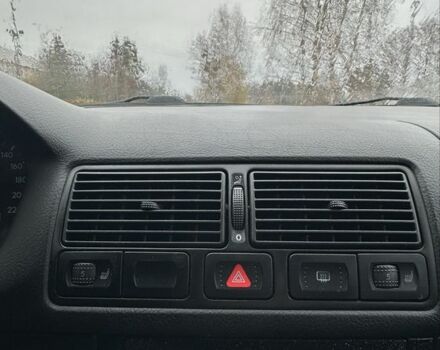 Синий Фольксваген Гольф, объемом двигателя 1.4 л и пробегом 222 тыс. км за 1400 $, фото 7 на Automoto.ua