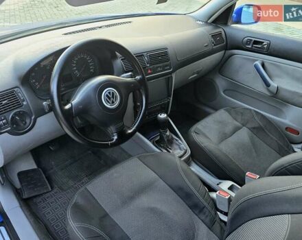 Синій Фольксваген Гольф, об'ємом двигуна 1.6 л та пробігом 200 тис. км за 3400 $, фото 14 на Automoto.ua