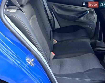 Синий Фольксваген Гольф, объемом двигателя 1.6 л и пробегом 200 тыс. км за 3500 $, фото 18 на Automoto.ua
