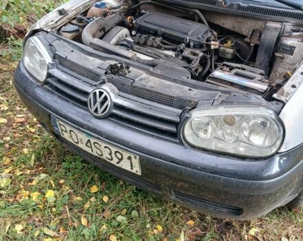 Синий Фольксваген Гольф, объемом двигателя 1.6 л и пробегом 420 тыс. км за 2500 $, фото 6 на Automoto.ua