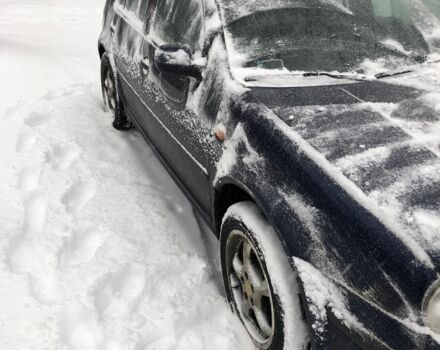 Синій Фольксваген Гольф, об'ємом двигуна 1.6 л та пробігом 300 тис. км за 2400 $, фото 2 на Automoto.ua