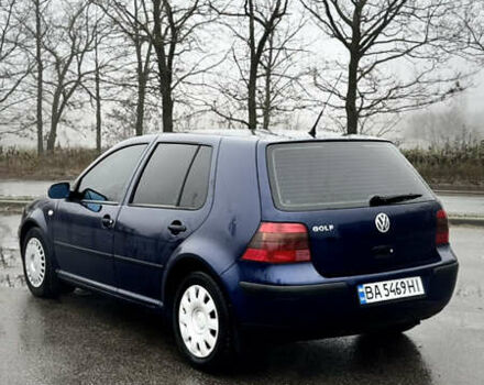 Синий Фольксваген Гольф, объемом двигателя 1.39 л и пробегом 200 тыс. км за 3699 $, фото 4 на Automoto.ua