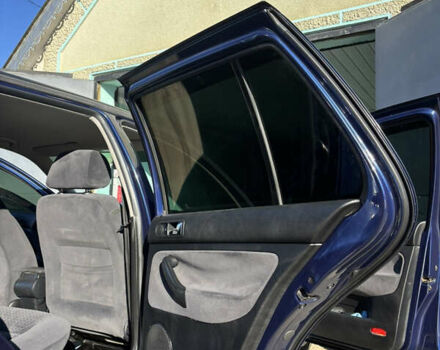 Синий Фольксваген Гольф, объемом двигателя 1.4 л и пробегом 206 тыс. км за 4600 $, фото 25 на Automoto.ua