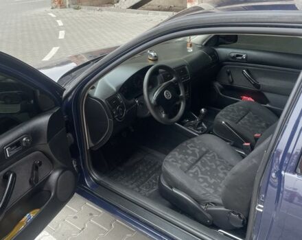 Синий Фольксваген Гольф, объемом двигателя 1.4 л и пробегом 270 тыс. км за 4000 $, фото 4 на Automoto.ua