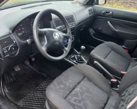 Синий Фольксваген Гольф, объемом двигателя 1 л и пробегом 220 тыс. км за 1550 $, фото 4 на Automoto.ua