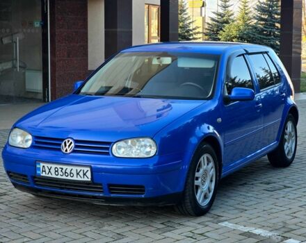 Синий Фольксваген Гольф, объемом двигателя 1.6 л и пробегом 200 тыс. км за 3500 $, фото 1 на Automoto.ua