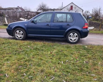 Синий Фольксваген Гольф, объемом двигателя 1 л и пробегом 220 тыс. км за 1650 $, фото 3 на Automoto.ua