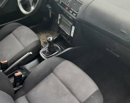 Синій Фольксваген Гольф, об'ємом двигуна 1.6 л та пробігом 388 тис. км за 3500 $, фото 6 на Automoto.ua