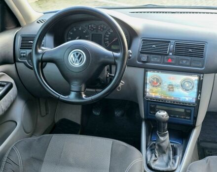 Синий Фольксваген Гольф, объемом двигателя 1.6 л и пробегом 200 тыс. км за 3500 $, фото 16 на Automoto.ua