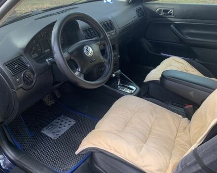 Синий Фольксваген Гольф, объемом двигателя 1.6 л и пробегом 207 тыс. км за 4500 $, фото 5 на Automoto.ua