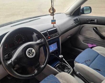 Синий Фольксваген Гольф, объемом двигателя 1.4 л и пробегом 330 тыс. км за 3334 $, фото 7 на Automoto.ua