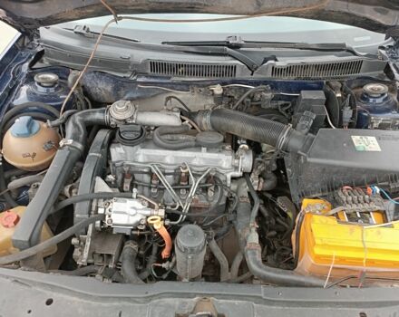 Синий Фольксваген Гольф, объемом двигателя 1.9 л и пробегом 230 тыс. км за 1799 $, фото 7 на Automoto.ua