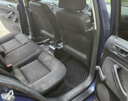 Синий Фольксваген Гольф, объемом двигателя 1.4 л и пробегом 380 тыс. км за 2800 $, фото 10 на Automoto.ua