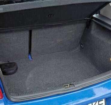 Синий Фольксваген Гольф, объемом двигателя 1.4 л и пробегом 276 тыс. км за 4500 $, фото 6 на Automoto.ua