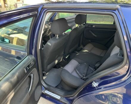 Синій Фольксваген Гольф, об'ємом двигуна 1.6 л та пробігом 232 тис. км за 3400 $, фото 6 на Automoto.ua