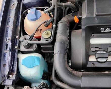 Синий Фольксваген Гольф, объемом двигателя 1.4 л и пробегом 90 тыс. км за 5000 $, фото 13 на Automoto.ua