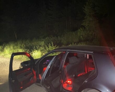 Синий Фольксваген Гольф, объемом двигателя 1.9 л и пробегом 370 тыс. км за 1500 $, фото 2 на Automoto.ua