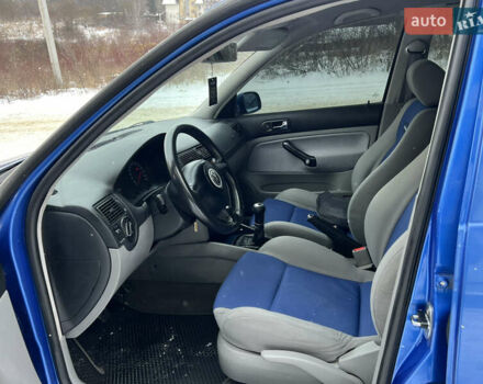 Синий Фольксваген Гольф, объемом двигателя 1.9 л и пробегом 322 тыс. км за 4499 $, фото 35 на Automoto.ua