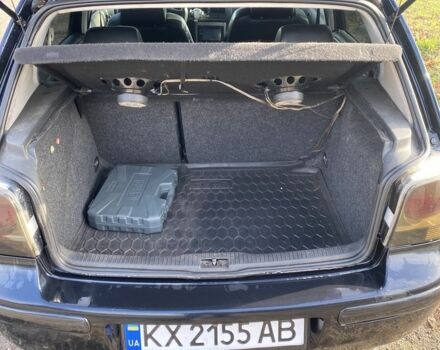 Синий Фольксваген Гольф, объемом двигателя 1.6 л и пробегом 380 тыс. км за 3600 $, фото 7 на Automoto.ua