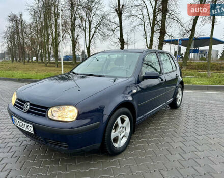 Синий Фольксваген Гольф, объемом двигателя 1.39 л и пробегом 210 тыс. км за 4000 $, фото 2 на Automoto.ua