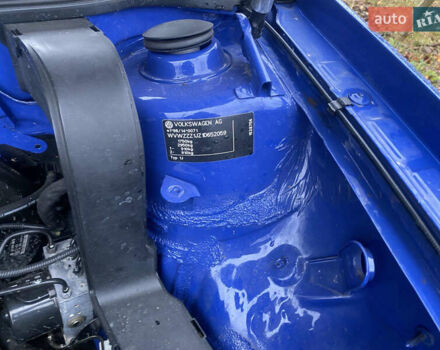 Синий Фольксваген Гольф, объемом двигателя 1.6 л и пробегом 226 тыс. км за 4800 $, фото 32 на Automoto.ua