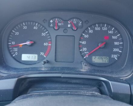 Синий Фольксваген Гольф, объемом двигателя 1.4 л и пробегом 210 тыс. км за 1600 $, фото 5 на Automoto.ua