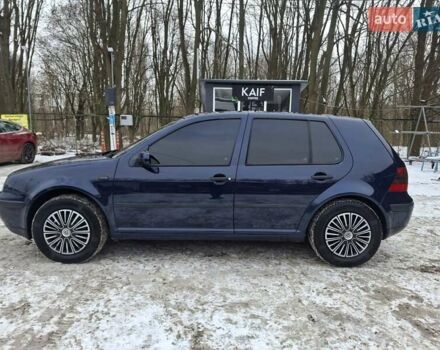 Синий Фольксваген Гольф, объемом двигателя 1.39 л и пробегом 285 тыс. км за 3200 $, фото 6 на Automoto.ua