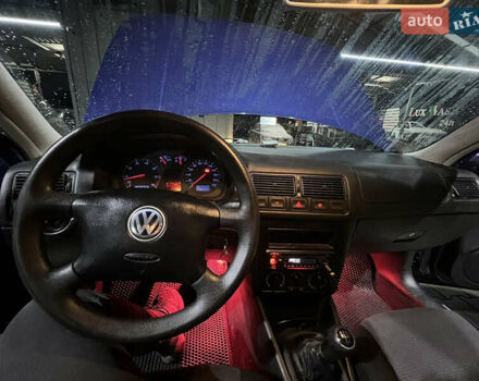Синій Фольксваген Гольф, об'ємом двигуна 1.39 л та пробігом 169 тис. км за 4000 $, фото 70 на Automoto.ua