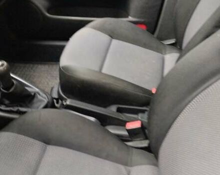 Синий Фольксваген Гольф, объемом двигателя 1.6 л и пробегом 257 тыс. км за 4200 $, фото 2 на Automoto.ua