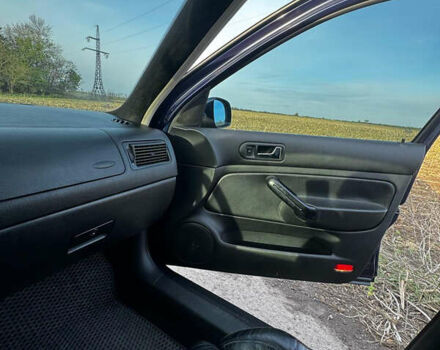 Синий Фольксваген Гольф, объемом двигателя 1.6 л и пробегом 224 тыс. км за 5500 $, фото 15 на Automoto.ua