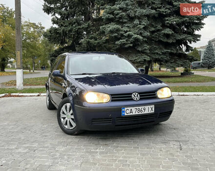 Синий Фольксваген Гольф, объемом двигателя 1.39 л и пробегом 233 тыс. км за 3850 $, фото 6 на Automoto.ua