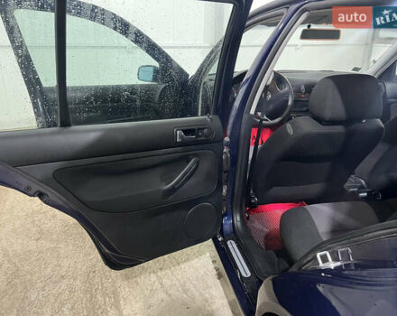 Синій Фольксваген Гольф, об'ємом двигуна 1.39 л та пробігом 169 тис. км за 4000 $, фото 13 на Automoto.ua