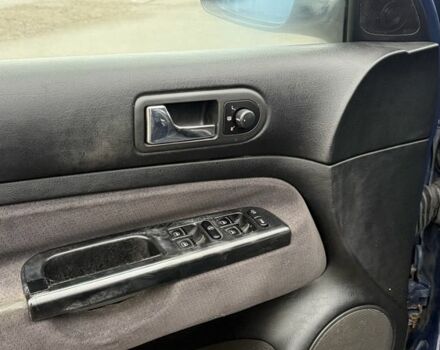 Синий Фольксваген Гольф, объемом двигателя 1.9 л и пробегом 300 тыс. км за 1900 $, фото 10 на Automoto.ua