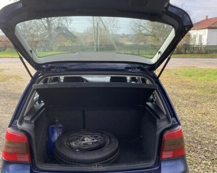 Синий Фольксваген Гольф, объемом двигателя 1.6 л и пробегом 250 тыс. км за 4600 $, фото 7 на Automoto.ua