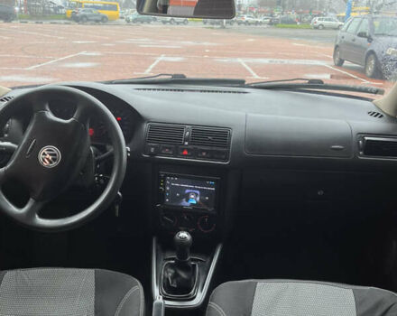 Синій Фольксваген Гольф, об'ємом двигуна 1.39 л та пробігом 410 тис. км за 3200 $, фото 7 на Automoto.ua