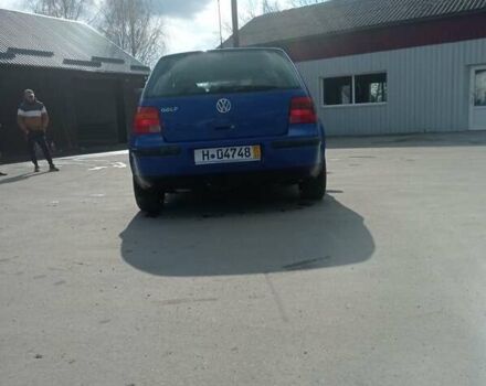 Синий Фольксваген Гольф, объемом двигателя 1.6 л и пробегом 380 тыс. км за 5548 $, фото 2 на Automoto.ua