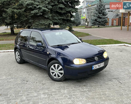 Синий Фольксваген Гольф, объемом двигателя 1.39 л и пробегом 233 тыс. км за 3850 $, фото 17 на Automoto.ua