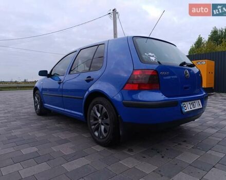 Синий Фольксваген Гольф, объемом двигателя 1.6 л и пробегом 312 тыс. км за 4500 $, фото 4 на Automoto.ua