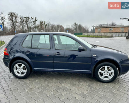 Синий Фольксваген Гольф, объемом двигателя 1.39 л и пробегом 210 тыс. км за 4000 $, фото 22 на Automoto.ua
