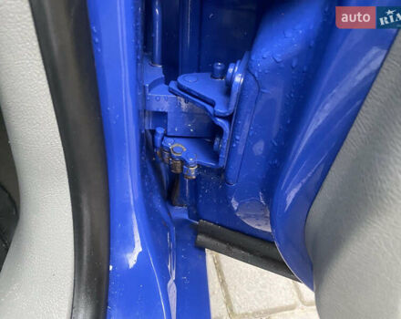 Синий Фольксваген Гольф, объемом двигателя 1.6 л и пробегом 226 тыс. км за 4800 $, фото 11 на Automoto.ua